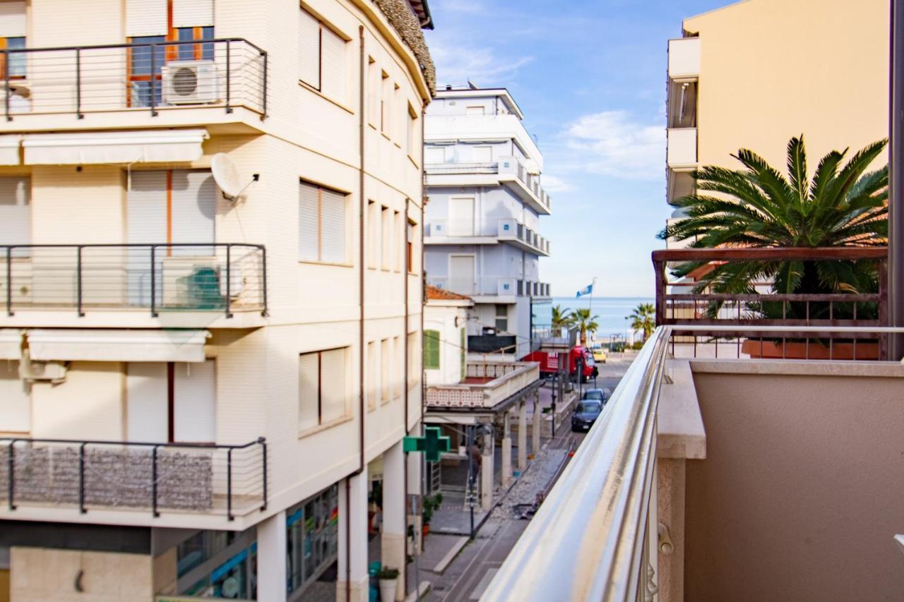 Апартаменты Giada 1P - Palazzina Laura Myho Casa Торторето Экстерьер фото