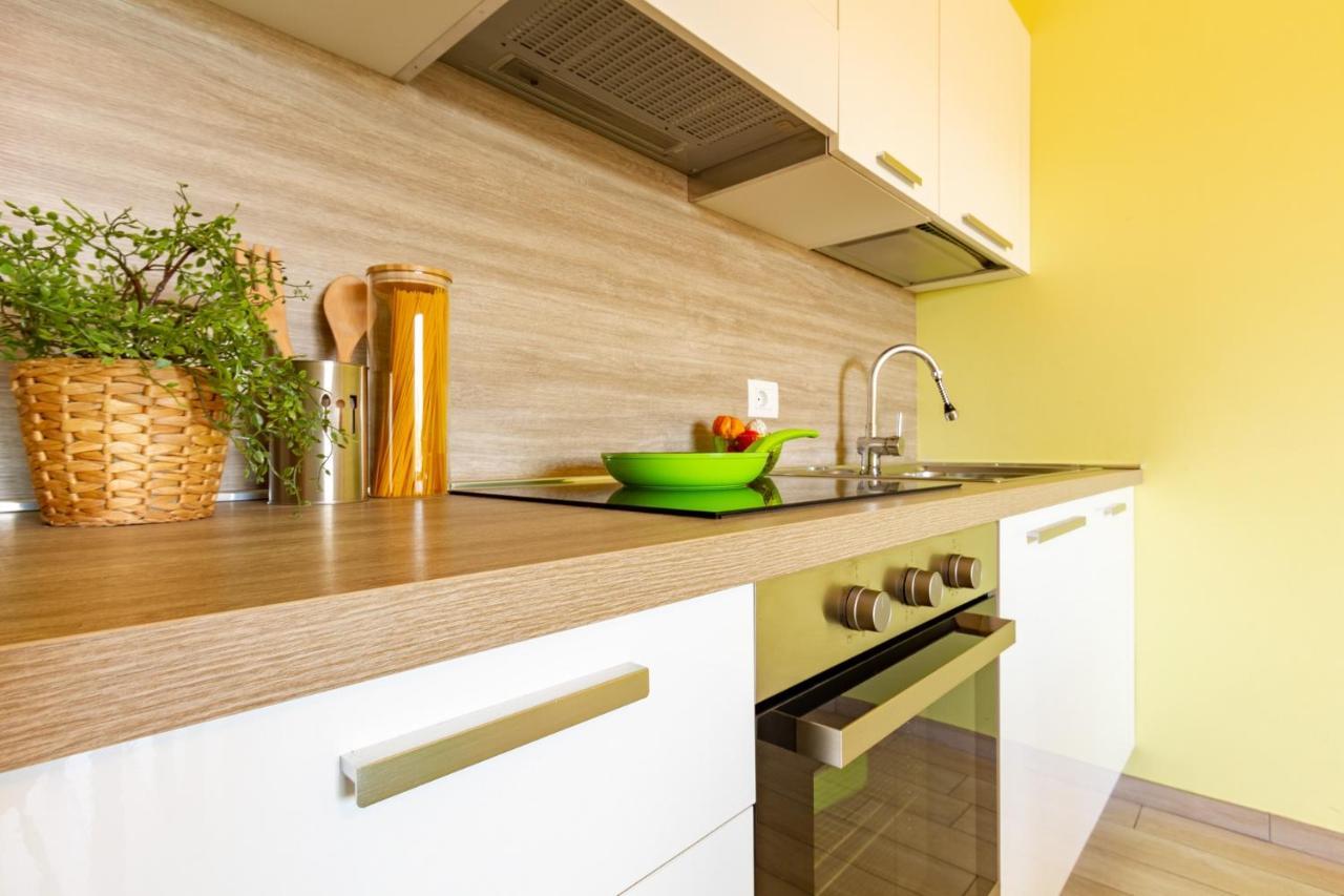 Апартаменты Giada 1P - Palazzina Laura Myho Casa Торторето Экстерьер фото